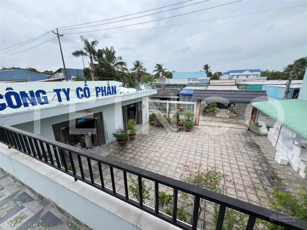 Cho thuê mặt bằng mô hình công ty view sông rộng gần 500 m² đường lê hồng nhi