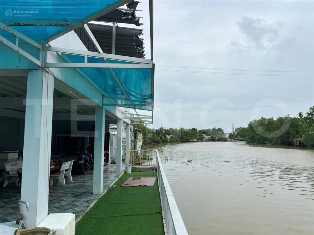 Cho thuê mặt bằng mô hình công ty view sông rộng gần 500 m² đường lê hồng nhi
