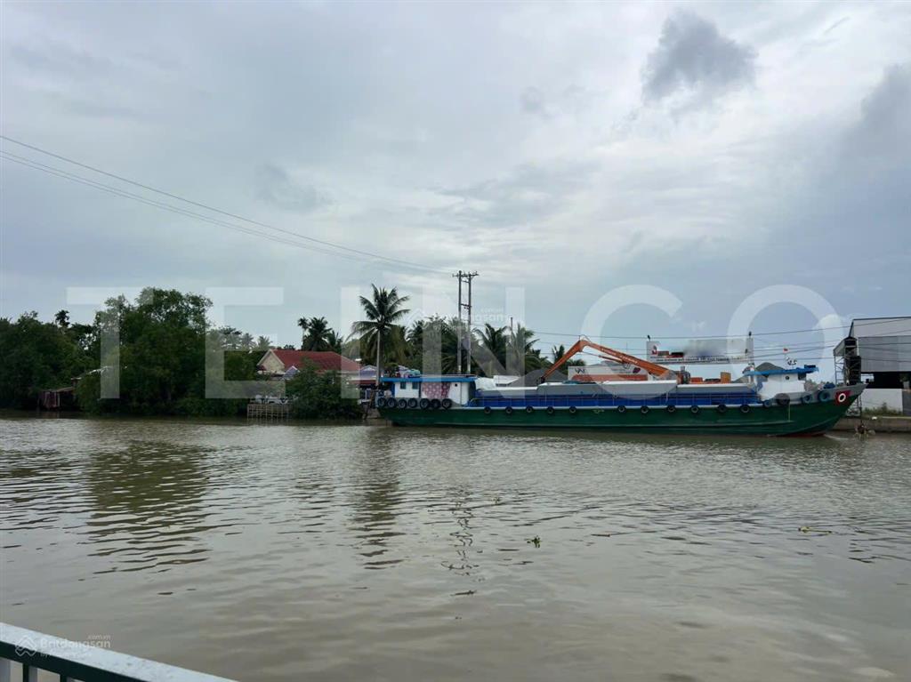 Cho thuê mặt bằng mô hình công ty view sông rộng gần 500 m² đường lê hồng nhi