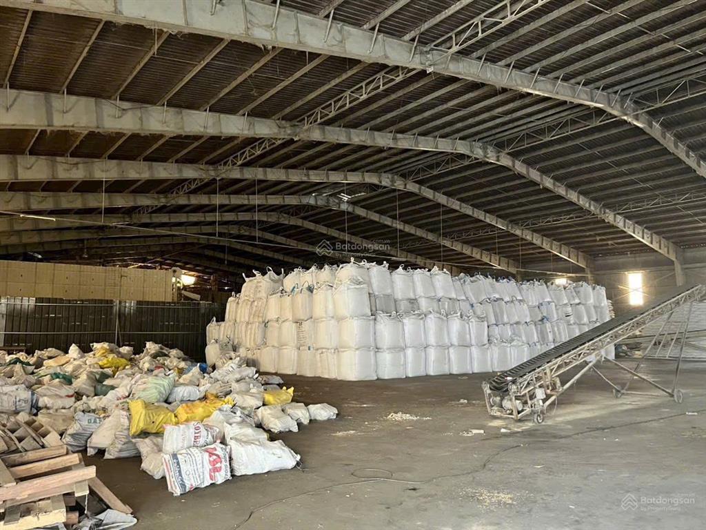 Kho xưởng bãi và khuôn viên 65.000 m2 kho xây dựng 21.000 m2, pccc, trạm điện 3 pha, có đường thủy