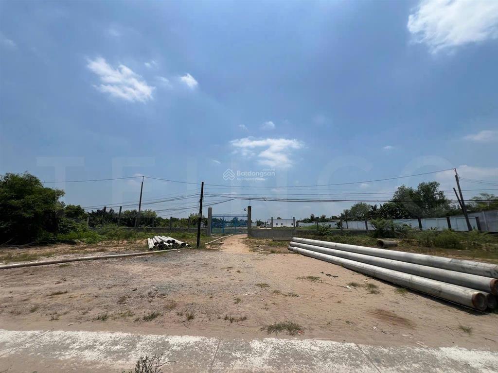 Cho thuê 16000m² đất có mặt tiền giáp sông 2.000 tấn và lộ container, đường tỉnh đt 927c