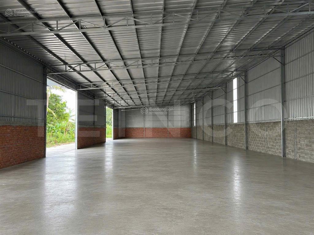 Kho xưởng 700m² có sân bãi rộng, kho nội bộ đường quốc lộ 91 gần trạm thu phí ô môn, lộ container