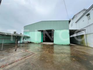 Kho xưởng bãi 1.100 m² kho xây dựng 650 m² đất chuyên dùng, có điện 3 pha, đường quốc lộ 1a