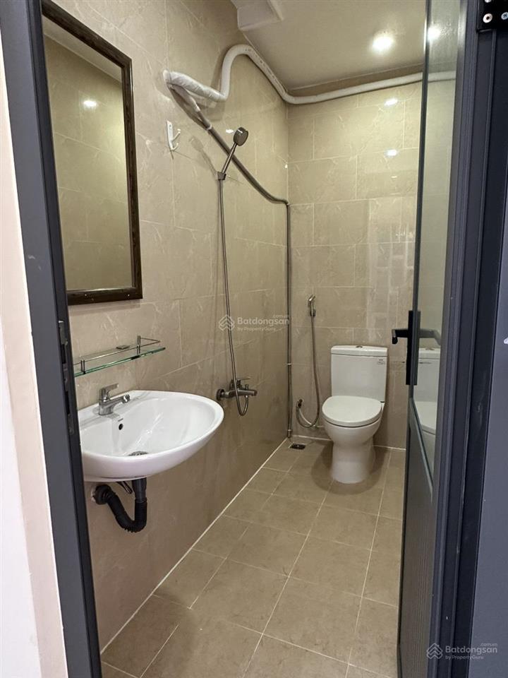 Quận 10, cho thuê phòng, tiện nghi, máy lạnh, máy giặt, tủ lạnh, toilet riêng, khu an ninh yên tĩnh