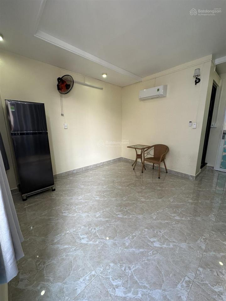 Quận 10, cho thuê phòng, tiện nghi, máy lạnh, máy giặt, tủ lạnh, toilet riêng, khu an ninh yên tĩnh
