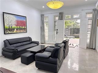 Cho thuê căn biệt thự 4 phòng ngủ mới cải tạo trong ciputra