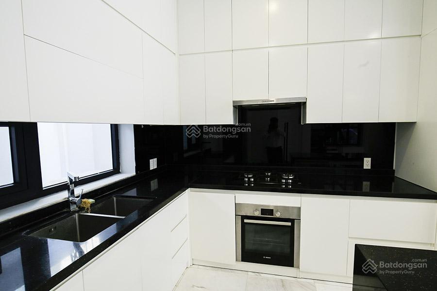 Cho thuê nhà 3 tầng, 3 phòng ngủ, diện tích đất 200m² ở tây hồ
