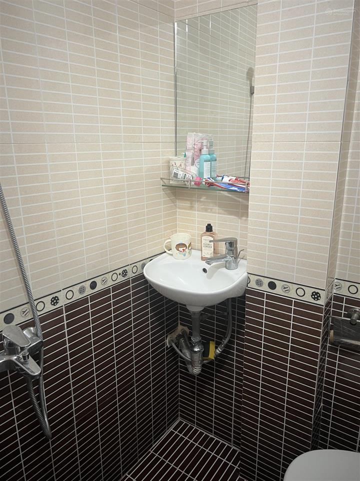 Bán nhà 4 tầng phạm minh đức dt 38m2  mt 4,2m  đông tt  3,5 tỷ