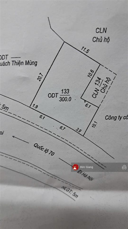 Bán nhà tháng 4 giá 10,86 tỷ 2 tầng 300m2 tc, 3900m² cln mặt đường 18,6m ql70 thị trấn yên bình
