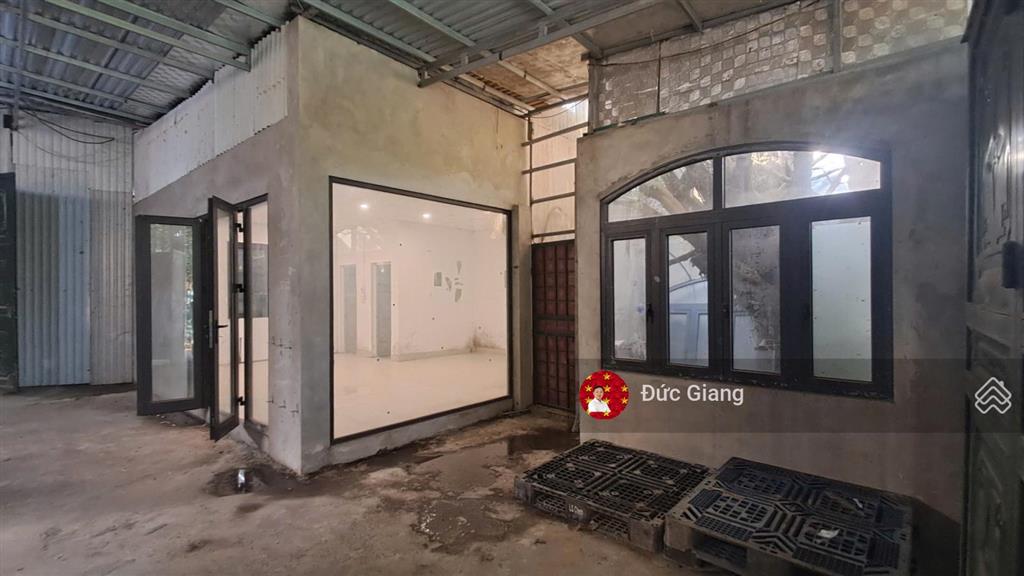 Kho hàng 120m2, 300m2 có sẵn vp bán hàng tây mỗ ô tô 2.5t vào kho cách tttm vincom, đltl 500m
