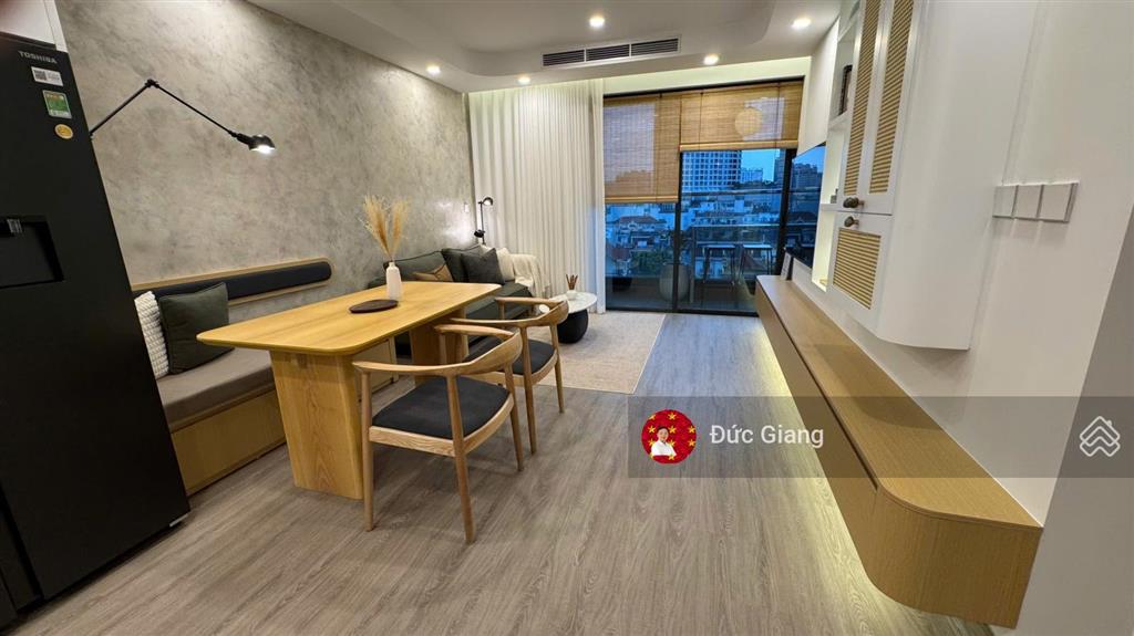 Cho thuê căn hộ 83m2 2pn + 2wc nội thất vintage tại endless skyline west lake 677 lạc long quân