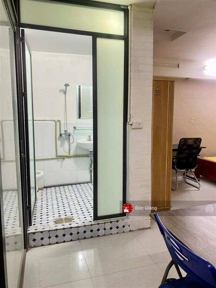 Còn 1 phòng đẹp tầng 1 nguyễn văn giáp cầu diễn diện tích 26m2 đủ đồ, lối đi riêng tự do giá 3,5tr