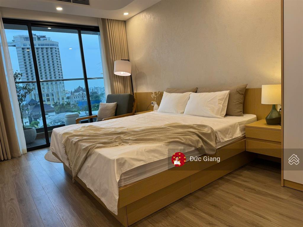 Chủ gửi thuê ch 86m2 2br+2wc full nội thất tại endless skyline lạc long quân