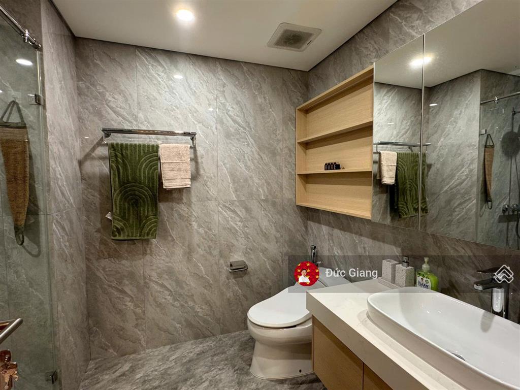 Chủ gửi thuê ch 86m2 2br+2wc full nội thất tại endless skyline lạc long quân