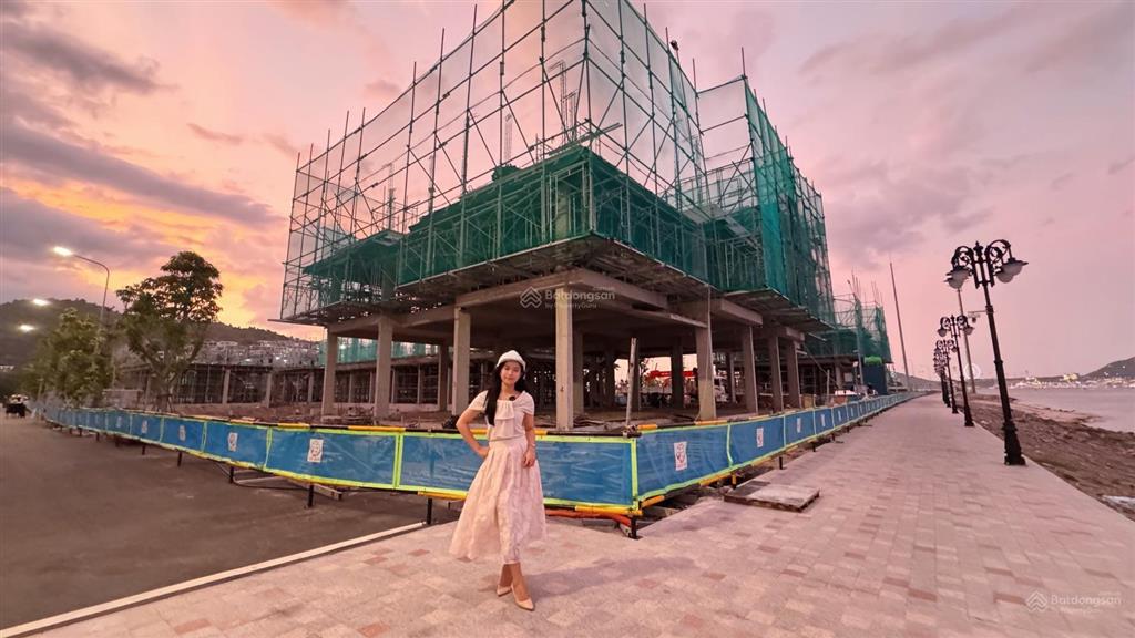 Bán nhanh do cần tiền! giá tốt nhất thị trường. không có căn thứ 2. nhà 4 tầng có sổ lâu dài