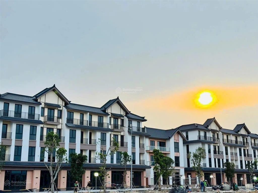 Bán nhanh do cần tiền! giá tốt nhất thị trường. không có căn thứ 2. nhà 4 tầng có sổ lâu dài