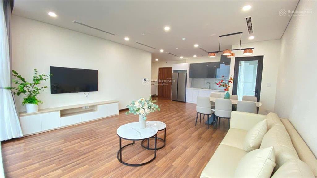 Cho thuê 3pn 2wc  120m2 diamond residence 28 triệu vào luôn đầy đủ tiện ích