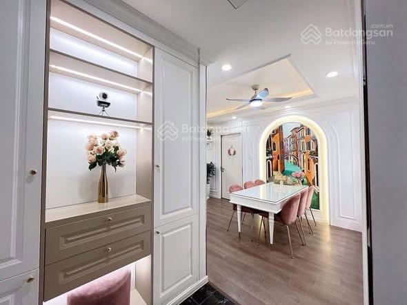 Cho thuê 2n2vs full đồ 70m2 15tr5 vào luôn được handi resco 31 lê văn lương