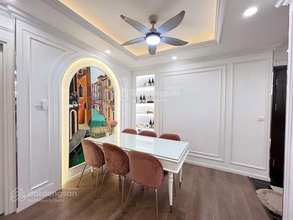 Cho thuê 2n2vs full đồ 70m2 15tr5 vào luôn được handi resco 31 lê văn lương