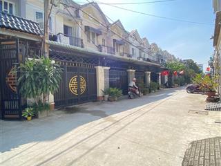 Bán nhà hẻm 109 tx 33 phường thạnh xuân 4 x 13,8m 1 trệt 1 lầu 2pn 3 vs nhà đẹp vào ở ngay