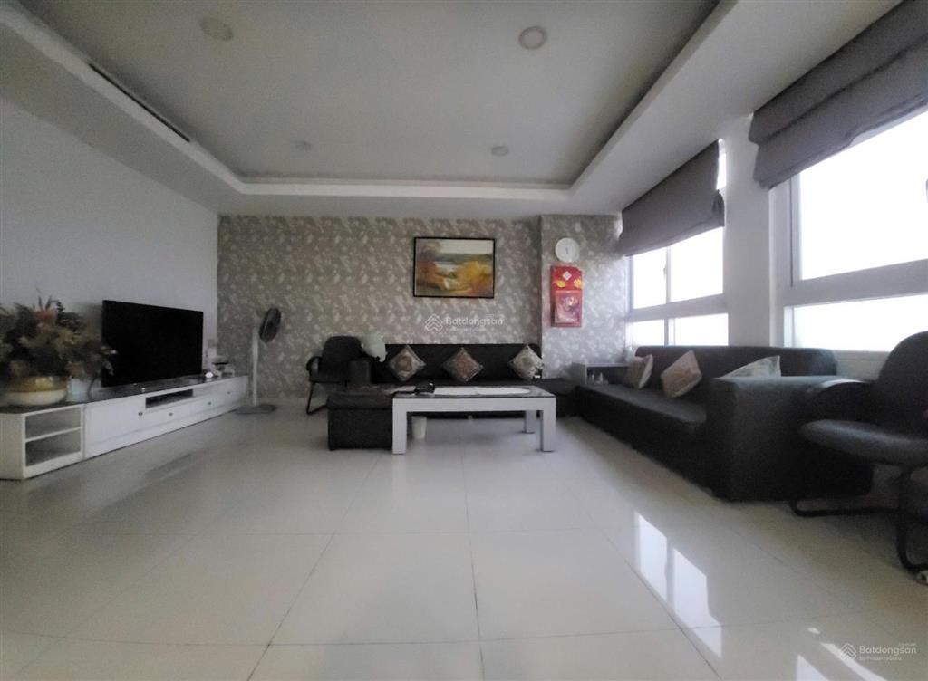 Bán cc tại cộng hòa plaza, 8 tỷ vnd, 140m2, 3pn, 3wc, hàng hot chỉ với