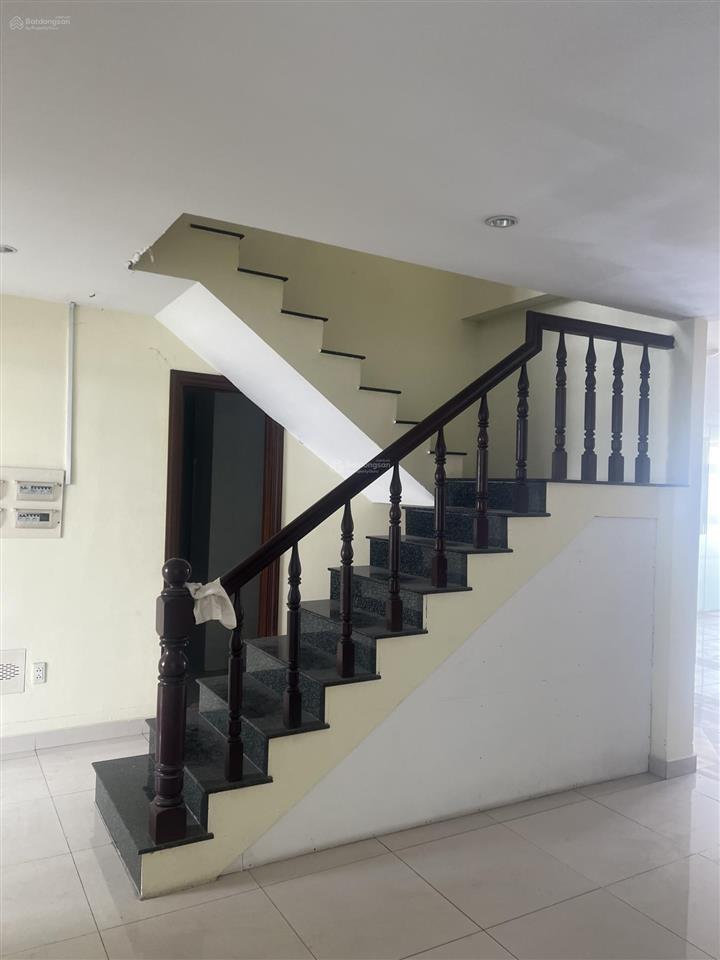 Bán cc tại cộng hòa plaza, 8 tỷ vnd, 140m2, 3pn, 3wc, hàng hot chỉ với