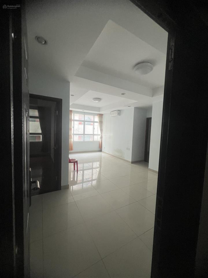 Bán cc 72m2 tại cộng hòa, 4,6 tỷ, 2pn, 2wc, hướng tây, ban công đông