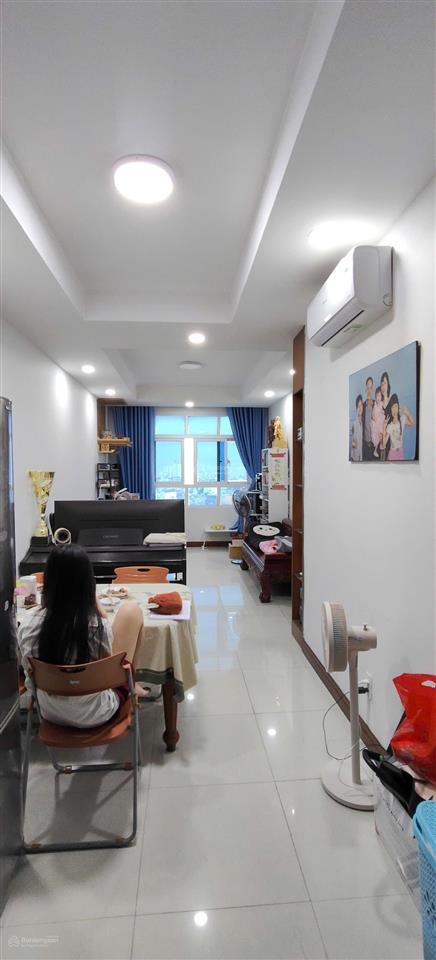 Căn hộ chung cư 2pn, 2wc tại cộng hòa plaza, giá 5,2 tỷ, 72m2, bán gấp