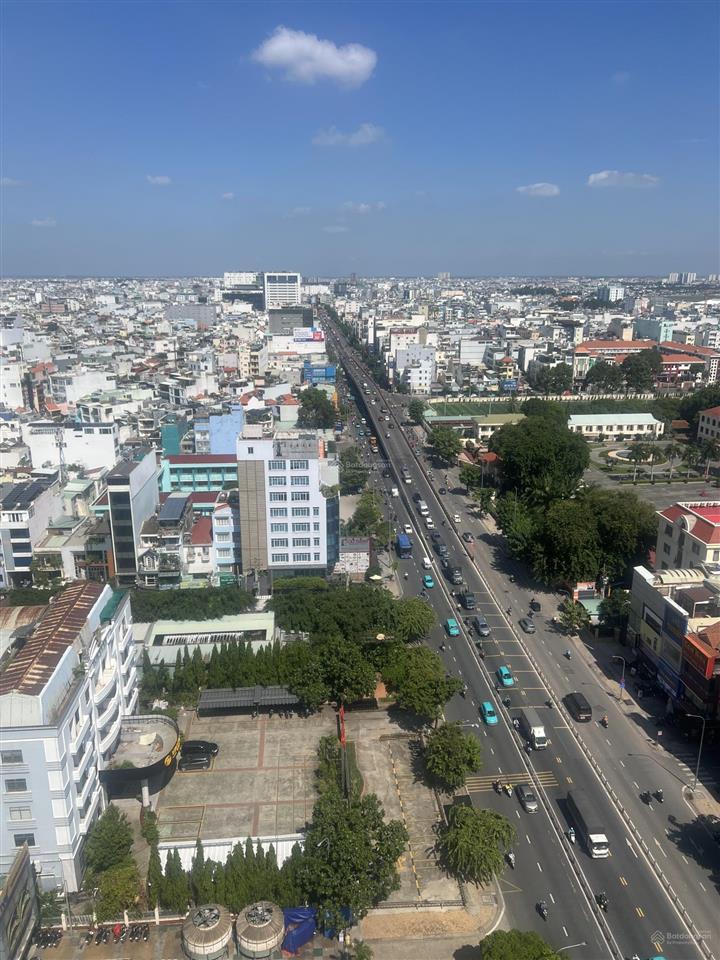 Căn hộ chung cư 2pn, 2wc tại cộng hòa plaza, giá 5,2 tỷ, 72m2, bán gấp