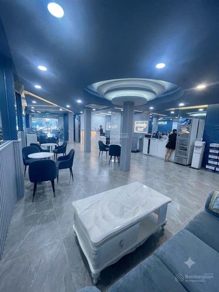 * siêu phẩm mặt tiền nguyễn chí thanh quận 5/ ngang to 7,8m x 32 dòng tiền 1,8 tỷ/nămchỉ 74tỷ