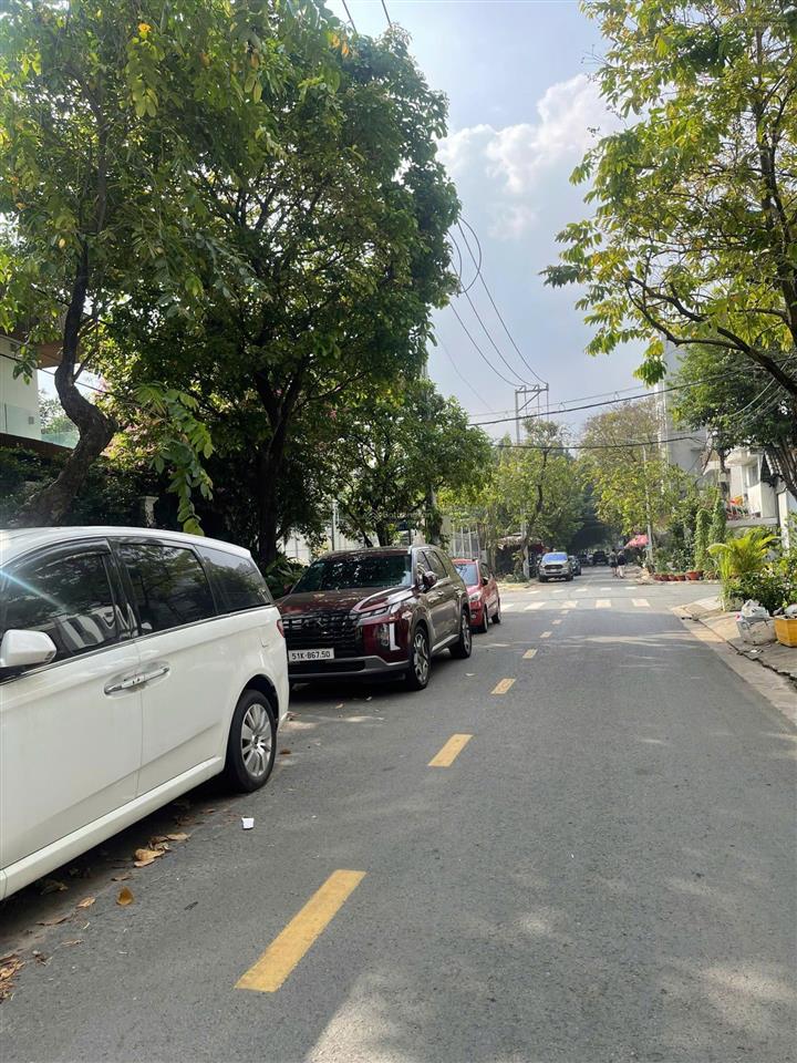 Mặt tiền kdc trung sơn giáp quận 7, 8 625m + hầm gara giá tốt chỉ 27 tỷ