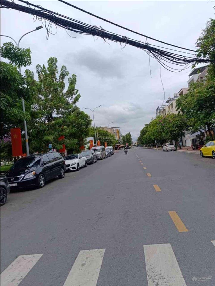 Chdv 7 tầng nguyễn thị tần, quận 8. hẻm xe hơi 6m sát quận 1. dòng tiền sẵn có, chỉ 13,x tỷ