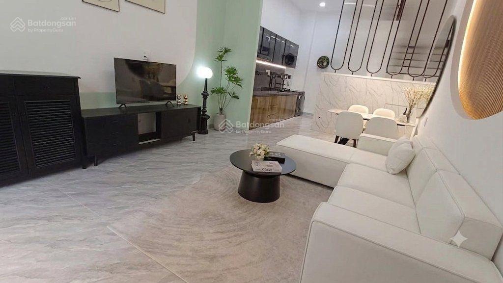 Nhà đẹp 4 tầng full nội thất gần nguyễn tri phương quận 8, hẻm 5m, 4,2 x 11m, chỉ 7,x tỷ