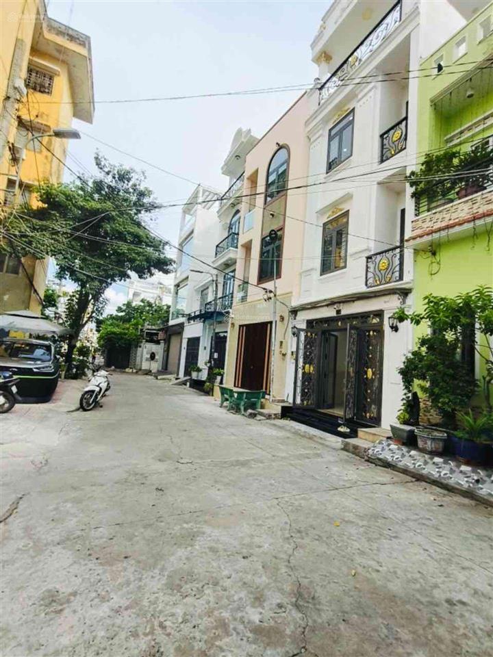 Đất vàng hậu giang, quận 6. ngang khủng 10x15m, đường nhựa 6m, chỉ 10, x tỷ