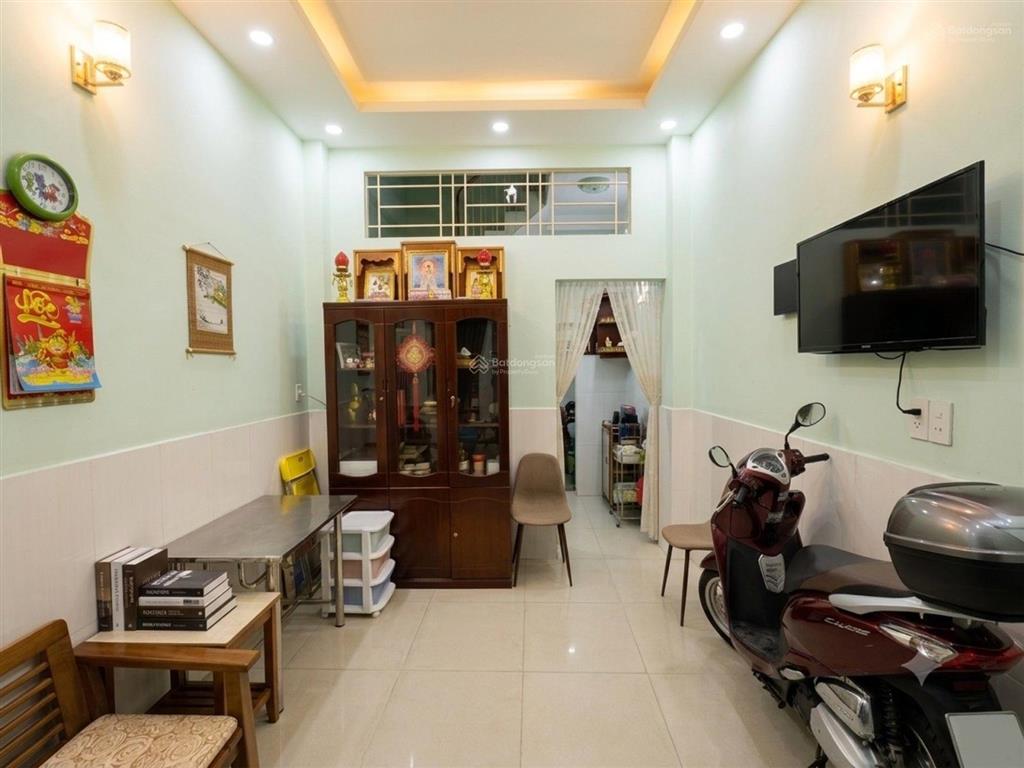 Quận 5 vị trí quận 1 giá chỉ bằng quận 8! kết cấu công năng 3 tầng nhỉnh 5x tỷ