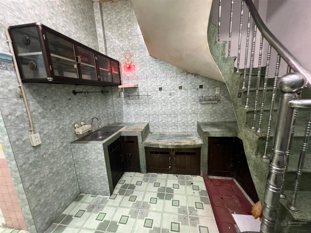Siêu phẩm quận 5  giá bình chánh (sát chợ hòa bình  nhỉnh 4 tỷ!) kết cấu 1 trệt 3 lầu đúc btct