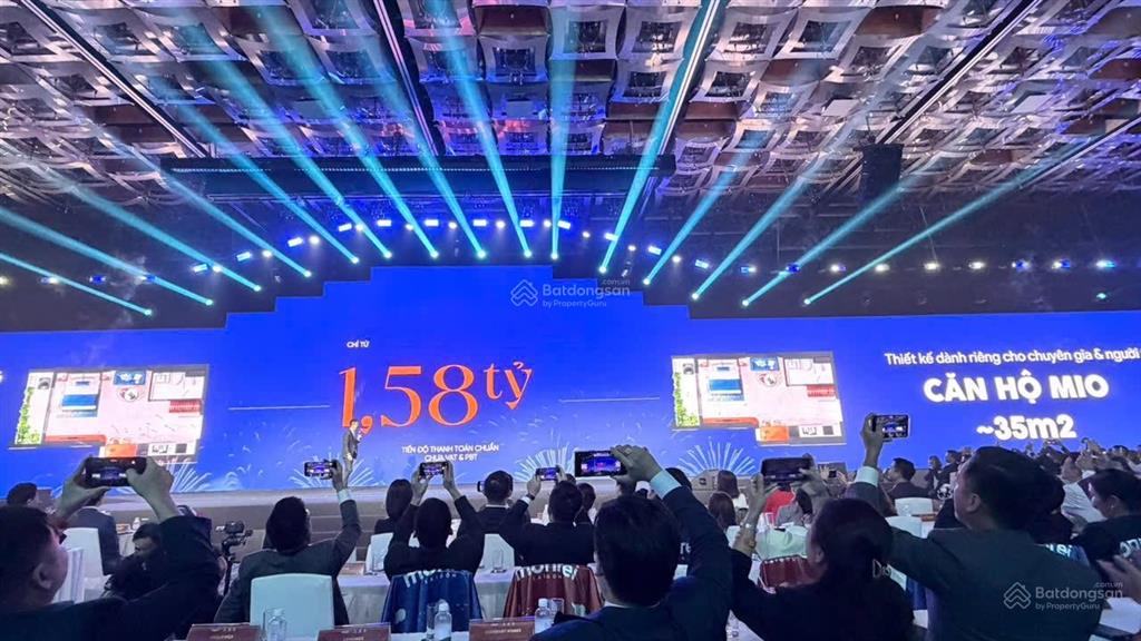 Em vân anh có giỏ hàng suất nội bộ cđt giá chỉ 1,98tỷ/căn 2pn tầng cao view đẹp.  0799 587 ***