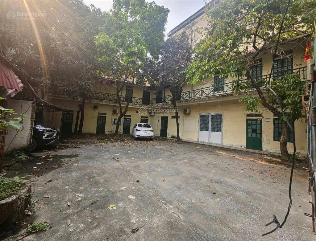 Nhà đất đẹp phố bùi huy bích, dt 400 m2, mt rộng 22 m, vị trí đắc địa!
