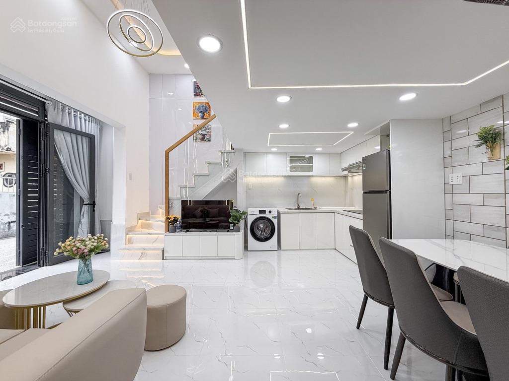 Bán nhà 3 tầng  hxh  phan văn trị, phường 11, bình thạnh