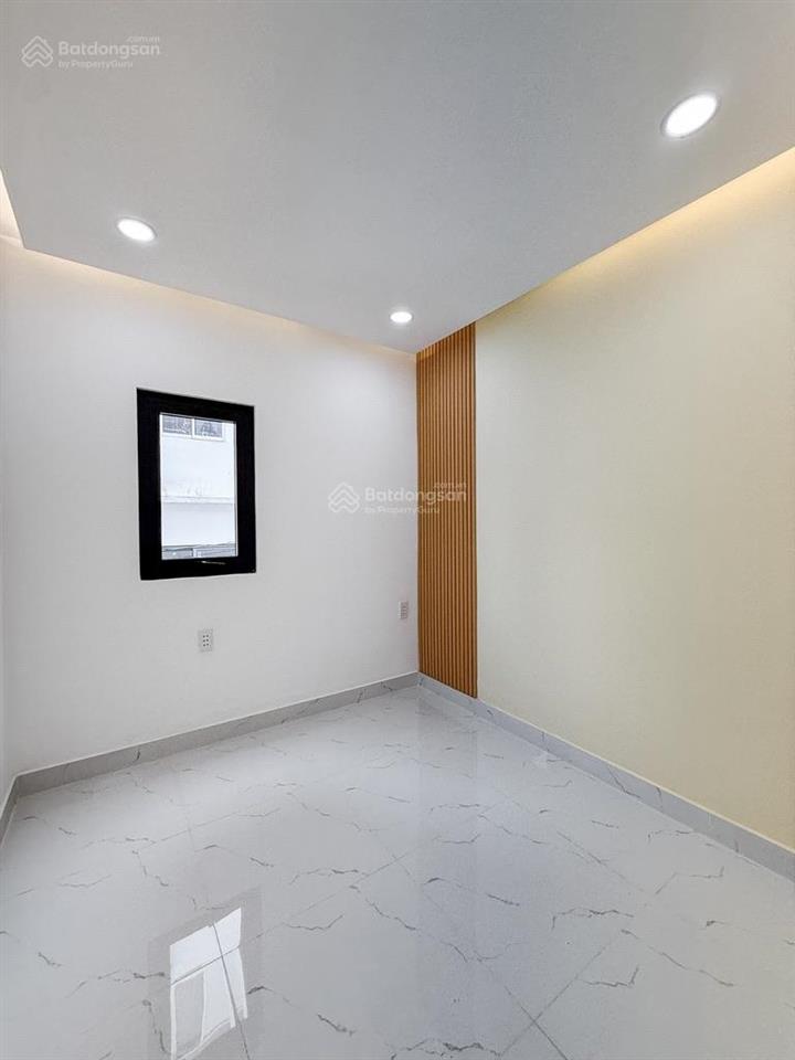 Bán nhà 3 tầng  hxh  phan văn trị, phường 11, bình thạnh
