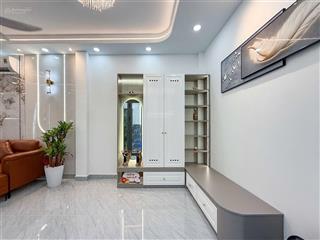 Bán nhà đẹp  vip  đường nguyễn công hoan, phường 7, phú nhuận