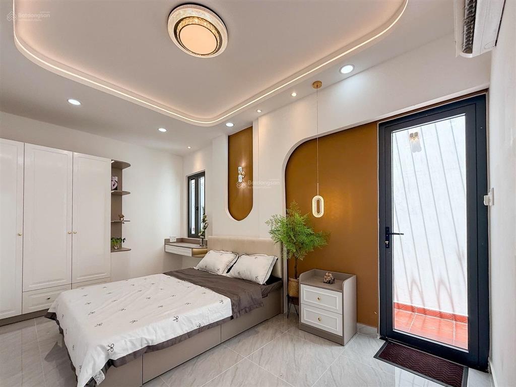 Bán nhà đẹp  vip  đường nguyễn công hoan, phường 7, phú nhuận
