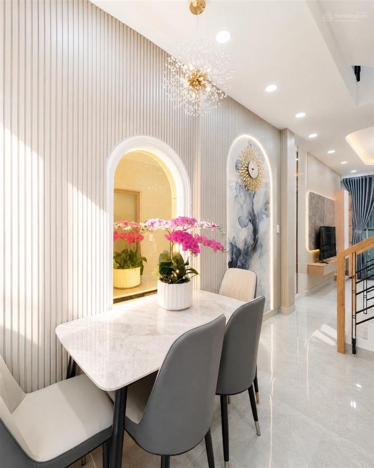 Bán nhà đẹp 5,45 tỷ full nội thất  lý thường kiệt  phường 7  gò vấp