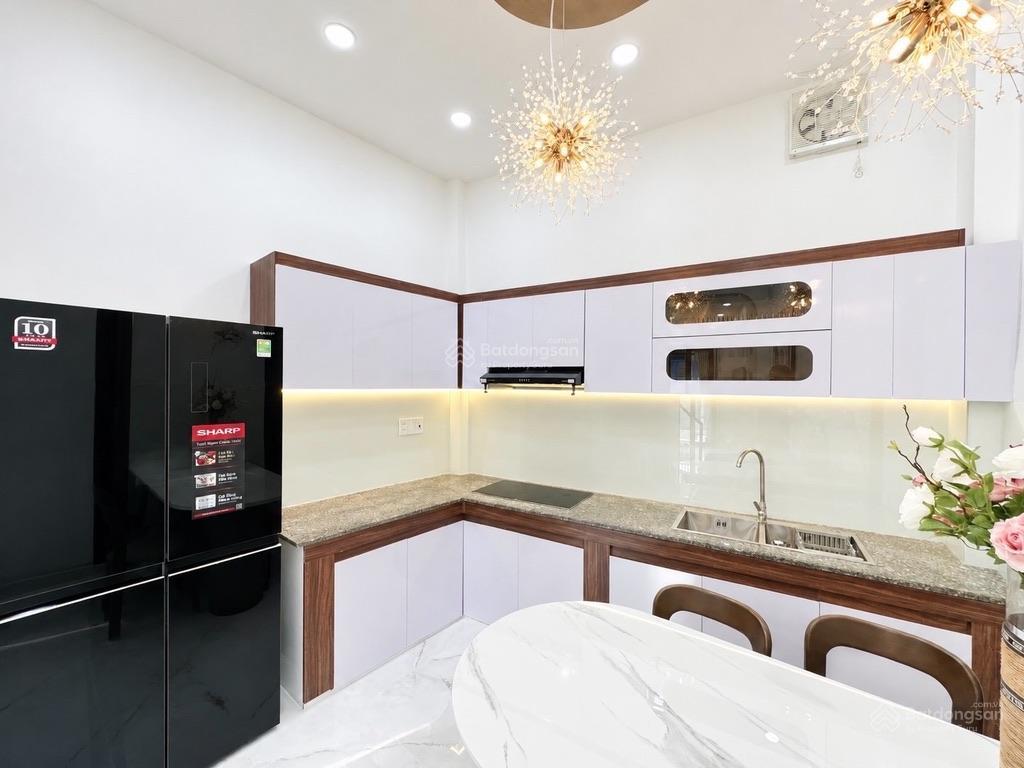 Nhà đẹp gần mặt tiền phan xích long, phường 1, phú nhuận.