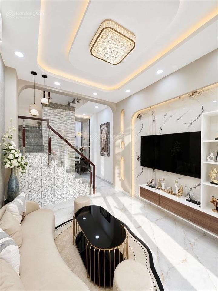 Nhà đẹp gần mặt tiền phan xích long, phường 1, phú nhuận.
