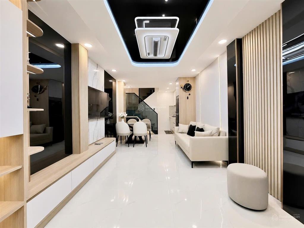Nhà đẹp sát q1  4 tầng  lê văn duyệt  phường 7  bình thạnh (phường gia định)