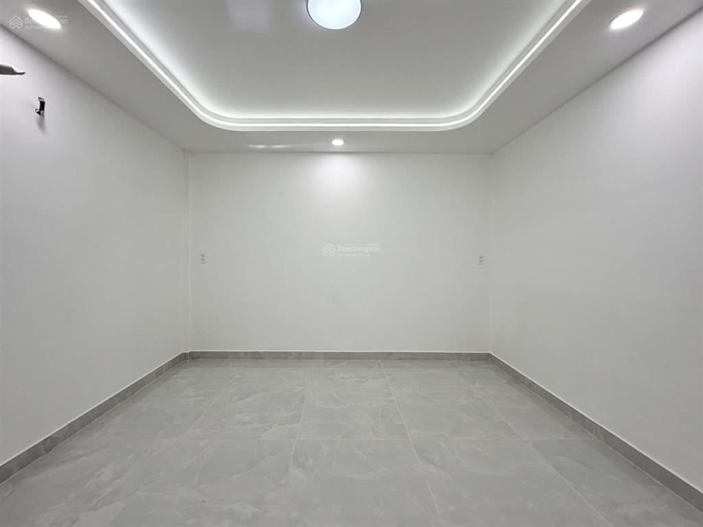 Nhà đẹp diện tích khủng 66m2  đường nguyễn thiện thuật  phường 24  bình thạnh