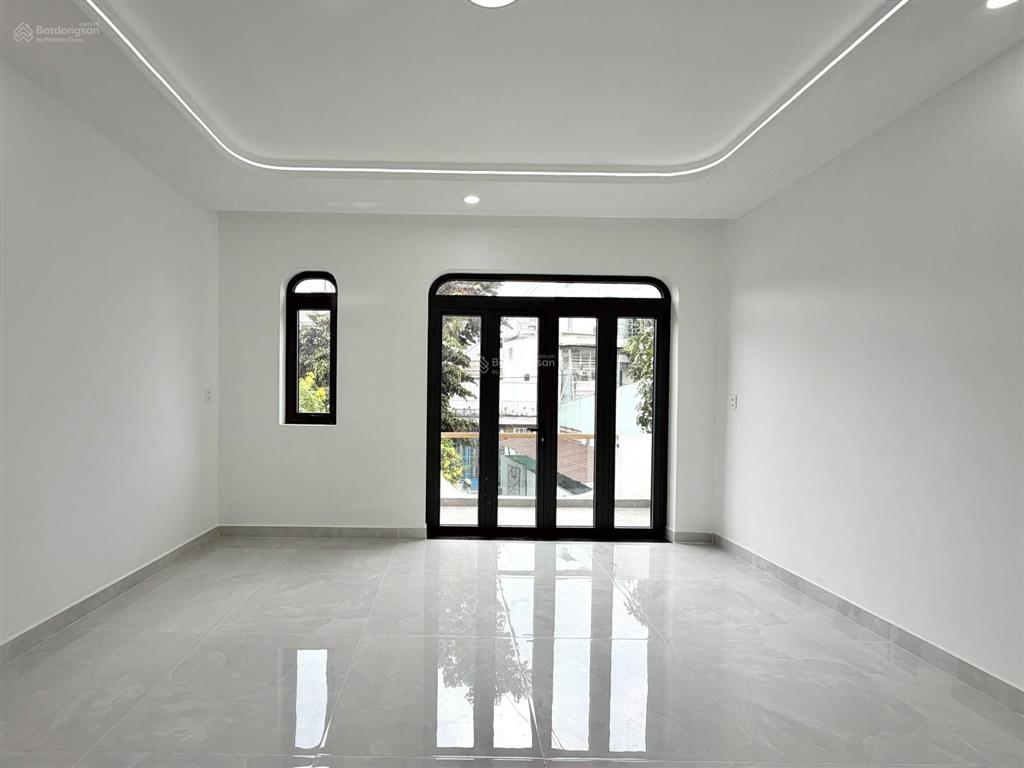 Nhà đẹp diện tích khủng 66m2  đường nguyễn thiện thuật  phường 24  bình thạnh