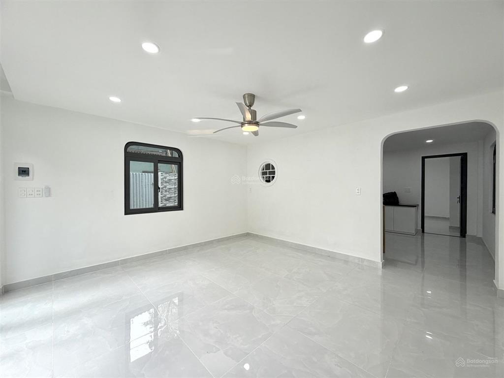 Nhà đẹp diện tích khủng 66m2  đường nguyễn thiện thuật  phường 24  bình thạnh