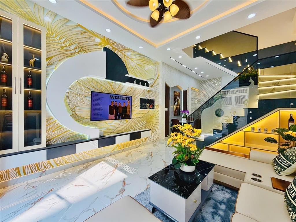Bán căn nổi bật xây mới gần công viên làng hoa  đường nguyễn văn khối  phường 8  gò vấp